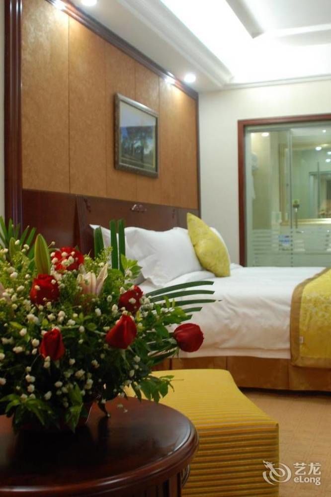Vienna Hotel Shenzhen Pingdi Exterior photo